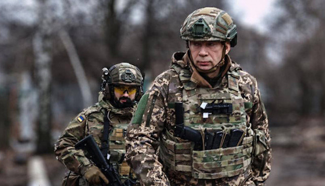 Свежие новости: «Ми маємо закінчити війну виходом на наші кордони», - Сирський