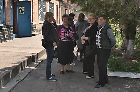 Свежие новости: В Доманевке члены избиркомов от Зеленского заявили, что им заплатили не всю сумму