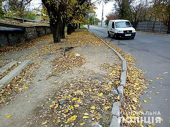 Свежие новости: В Николаеве автомобиль на еврономерах сбил женщину и скрылся с места аварии - полиция разыскивает водителя