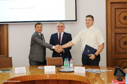 Свежие новости: Сенкевич подписал меморандум о присоединении Николаева к проекту «Открытый город»