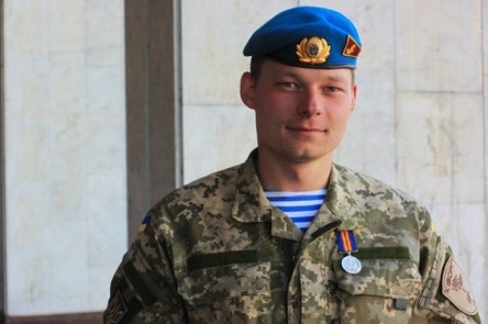 Свежие новости: Непоправна втрата – помер офіцер-“кіборг”, який піднімав прапор України над ДАПом