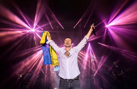 Фото новости: Глава партии «Голос» «отработал» на корпоративе в Минске у создателей игры World of Tanks Свежие новости: Глава партии «Голос» «отработал» на корпоративе в Минске у создателей игры World of Tanks