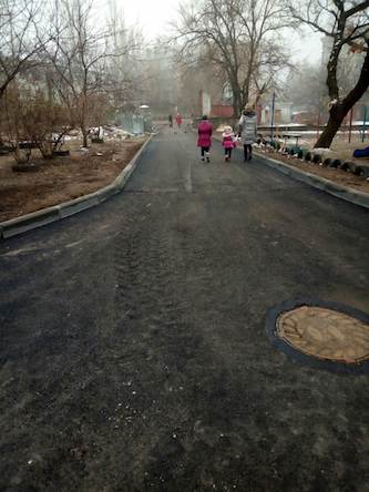 Свежие новости: В Заводском районе отремонтировали внутриквартальный проезд по пр. Центральному, 22