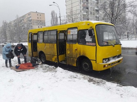 Свежие новости: У київській маршрутці помер пасажир