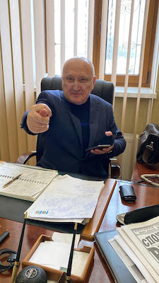 Свежие новости: «Я тебе плюну б***ь», - директор рынка «Колос» хамил полиции