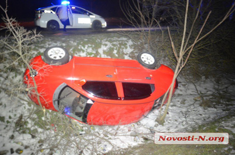 Свежие новости: На въезде в Николаев дама на Chery «улетела» в глубокий кювет — автомобиль перевернулся