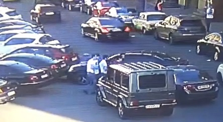 Свежие новости: ВИДЕО: Появилось видео, как чеченцы били Мустафу Найема: нападавших было пятеро