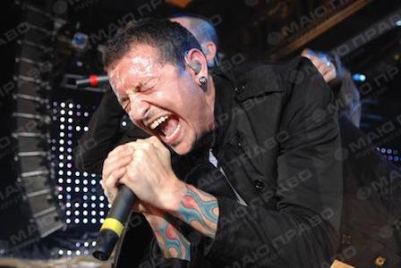 Свежие новости: Рядом с телом солиста Linkin Park нашли бутылку алкоголя