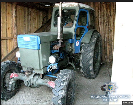 Свежие новости: В Ровенской области пьяный мужчина насмерть переехал мать на тракторе