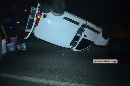 Свежие новости: На трассе столкнулись два автомобиля и «маршрутка» Николаев – Одесса, пострадали три человека