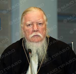 Свежие новости: Священник: Ловца покемонов нужно посадить «на кол»