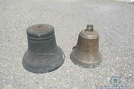 Свежие новости: На Киевщине мужчина украл и сдал на металл церковные колокола, чтобы купить водки