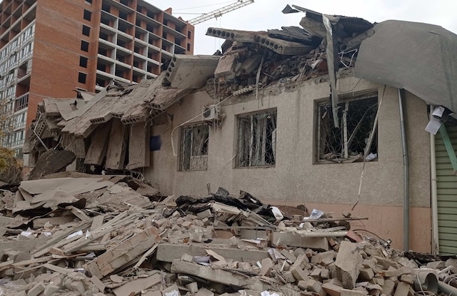 Свежие новости: З'явилися фото та відео з місця обстрілу у Миколаєві