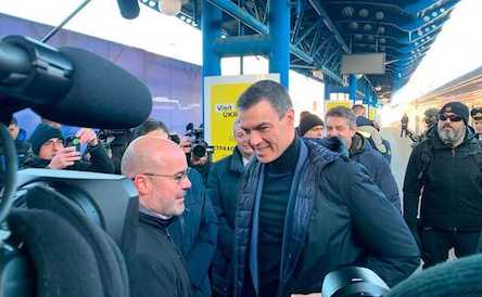 Свежие новости: До Києва прибув із візитом прем’єр Іспанії