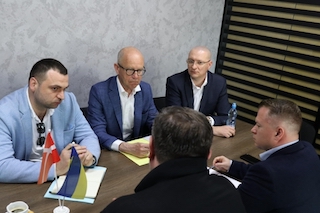 Фото новости: Миколаївський бізнесмен Капацина став кандидатом на почесного Консула Данії у Миколаєві Свежие новости: Миколаївський бізнесмен Капацина став кандидатом на почесного Консула Данії у Миколаєві