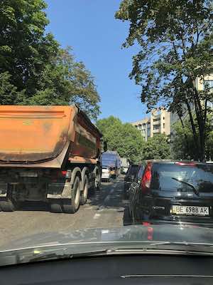 Свежие новости: В Николаеве снова пробки возле Варваровского и Ингульского мостов