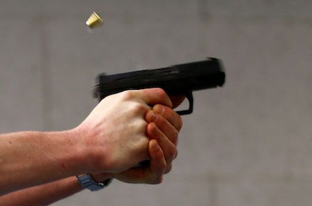 Свежие новости: В Аркадии ссора посетителей клуба закончилась стрельбой