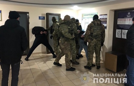 Свежие новости: В Одессе задержали грабителей, угнавших инкассаторское авто с 700 тысячами