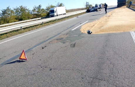 Свежие новости: В Одесской области легковушка влетела в КамАЗ, погибли два человека