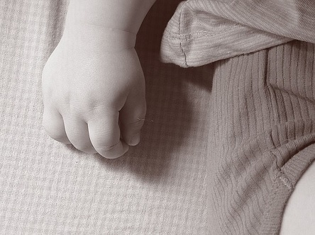 Свежие новости: В Николаеве мать сознательно отказалась от 5-летней дочери