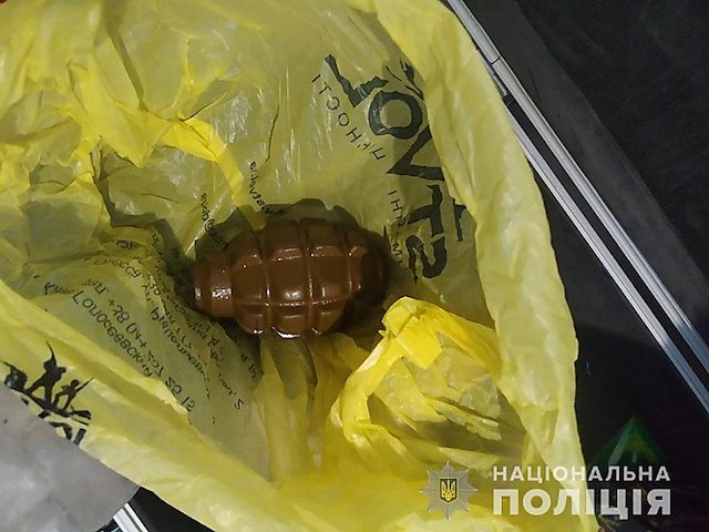 Свежие новости: Полиция задержала жителя Николаевщины, который хранил дома гранату, револьвер и более сотни патронов