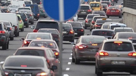 Свежие новости: ВИДЕО: В Киеве образовался многокилометровый затор