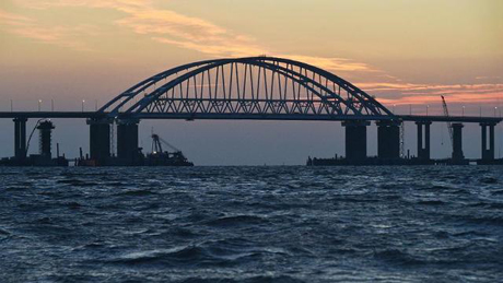 Фото новости: Крымский мост построили с геополитической целью - Бухарестскaя девятка Свежие новости: Крымский мост построили с геополитической целью - Бухарестскaя девятка