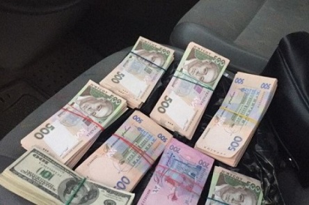 Свежие новости: Главу райгосадминистрации во Львовской области задержали на взятке