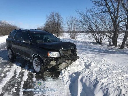 Свежие новости: Под Южноукраинском столкнулись джип «Volvo» и микроавтобус «Volkswagen»: двое пострадавших