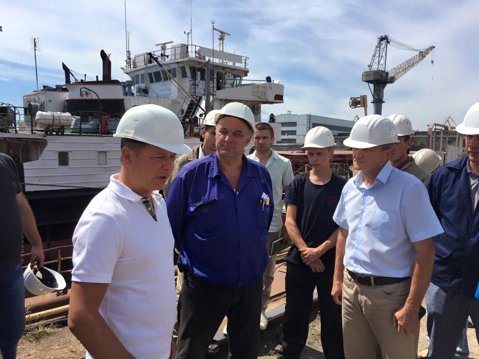 Свежие новости: Ляшко приехал на николаевский завод олигарха Новинского