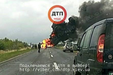 Свежие новости: Появились фото и видео жуткого ДТП, в котором погиб киевский депутат