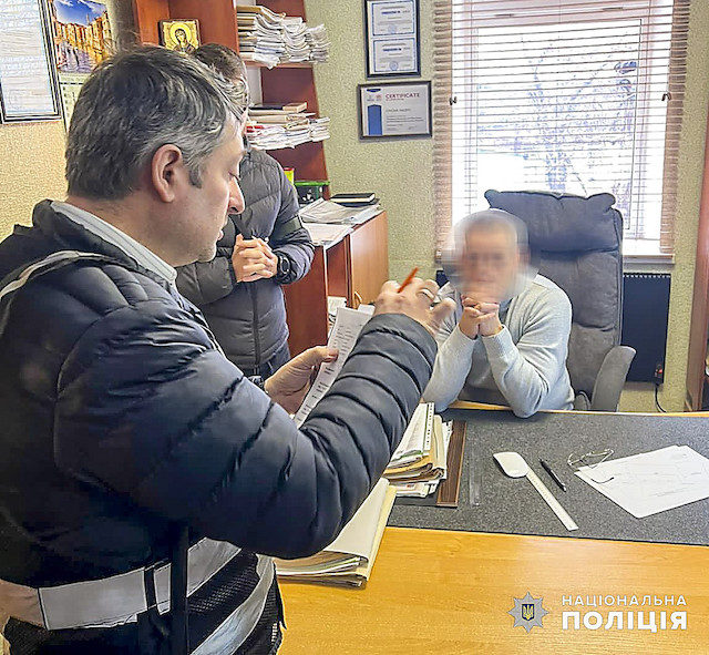 Свежие новости: У Вознесенську директора КП вдруге спіймали на хабарі — відбувся штрафом