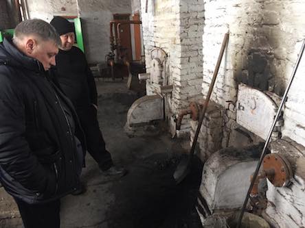 Свежие новости: В Первомайске закупили угольную пыль с грязью, в сельских школах и больницах – не выше 14°