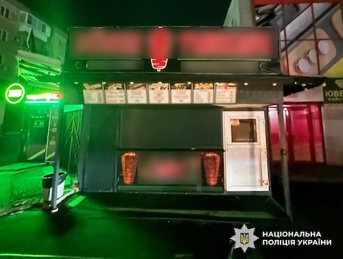 Свіжі новини: Ніж до шиї через чашку кави: у Миколаєві затримали чоловіка