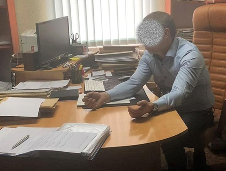 Свежие новости: Директора вознесенского БТИ, попавшегося на взятке 108 тыс грн, отпустили под круглосуточный домашний арест