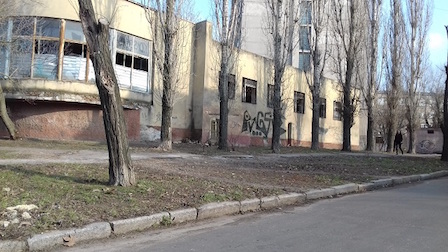 Свежие новости: В Заводском районе проводятся работы по сносу и омоложению деревьев