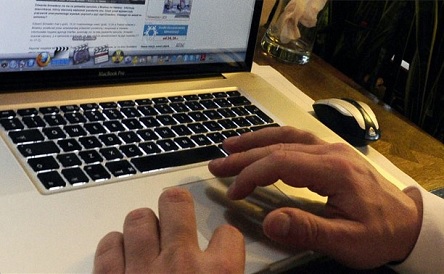 Свежие новости: В Запорожье активисты поймали мужчину, предлагавшего интим 14-летней девочке