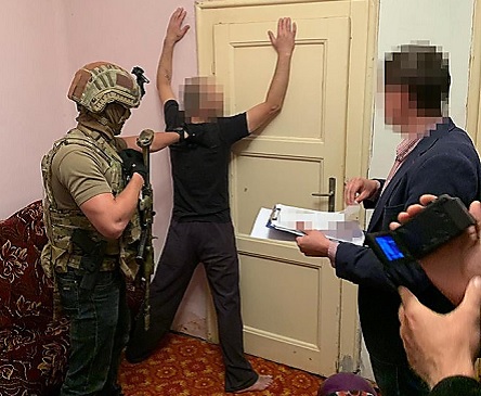 Свежие новости: На Закарпатье СБУ задержала банду, изготовившую наркотиков на 500 тысяч гривен
