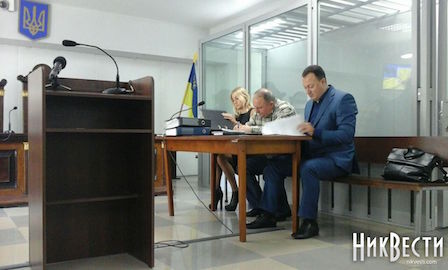 Свежие новости: Помощник Романчука заявил, что перед задержанием ему в машину подбросили странный пакет