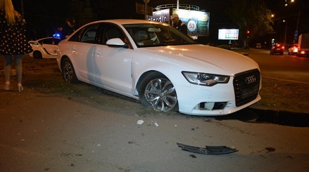 Свежие новости: В Николаеве в серьезную аварию попал автомобиль «Ауди А6»
