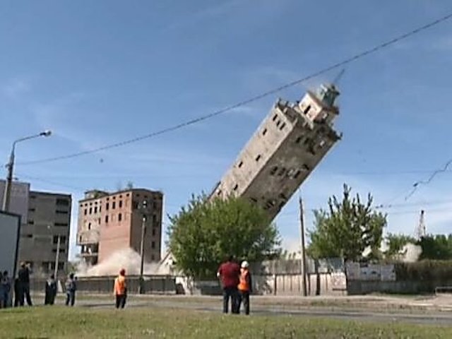 Свежие новости: В Харькове подорвали 100-летний элеватор