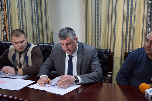 Свежие новости: Вице-губернатор Гайдаржи заявил, что Николаевщина потеряла не 100, а 37 миллионов на дороги в прошлом году