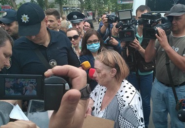 Свежие новости: В Николаеве у дочери героя-«ольшанца» забрали георгиевскую ленточку