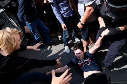 Свежие новости: В Москве проходит митинг: почти 400 задержанных