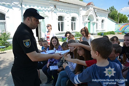 Свежие новости: Полицейские Заводского района рассказали воспитанникам детского санатория «Южный» как не стать жертвой преступлений