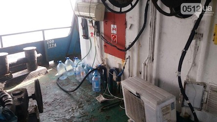 Фото новости: Николаевский моряк просит о помощи: экипаж судна  Свежие новости: Николаевский моряк просит о помощи: экипаж судна