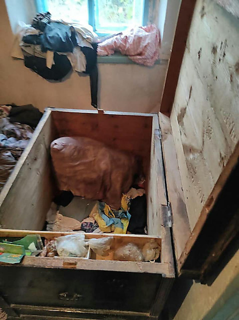 Свежие новости: В Донецкой области в старом сундуке нашли тела 10-летней девочки и 7-летнего мальчика