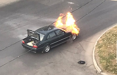 Свежие новости: В центре Николаева на ходу загорелся автомобиль: пожарные перекрыли целый квартал