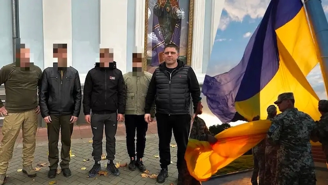 Фото новости: Миколаївські морпіхи втекли з російського полону Свежие новости: Миколаївські морпіхи втекли з російського полону