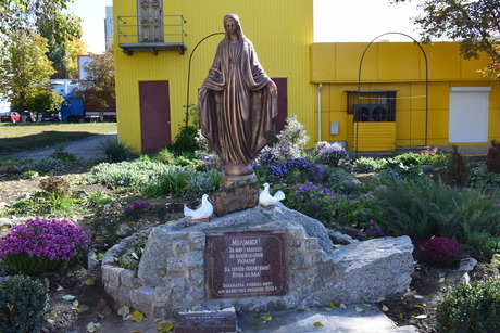 Фото новости: Вшанували загиблих героїв – в Южноукраїнську відкрили «Пам’ятний знак миру» Свежие новости: Вшанували загиблих героїв – в Южноукраїнську відкрили «Пам’ятний знак миру»